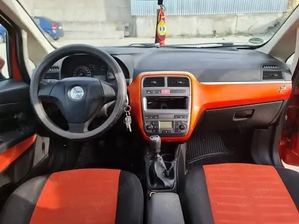 Second-hand Fiat Grande Punto 90 CP (66 kW) 2007 Auriu Hatchback