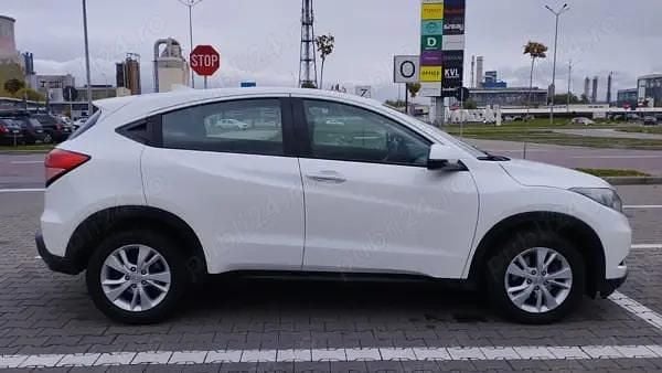 Second-hand Honda HR-V Comfort 120 CP (88 kW) 2017 Alb SUV