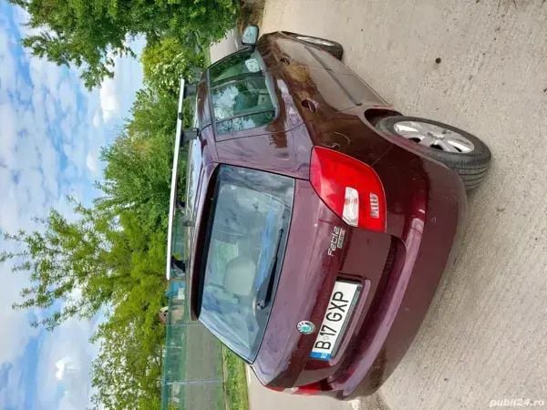 Rosu Utilizat 2010 Skoda Fabia Hatchback | 4.200 EUR (Preț OK) - Imagine 1/2