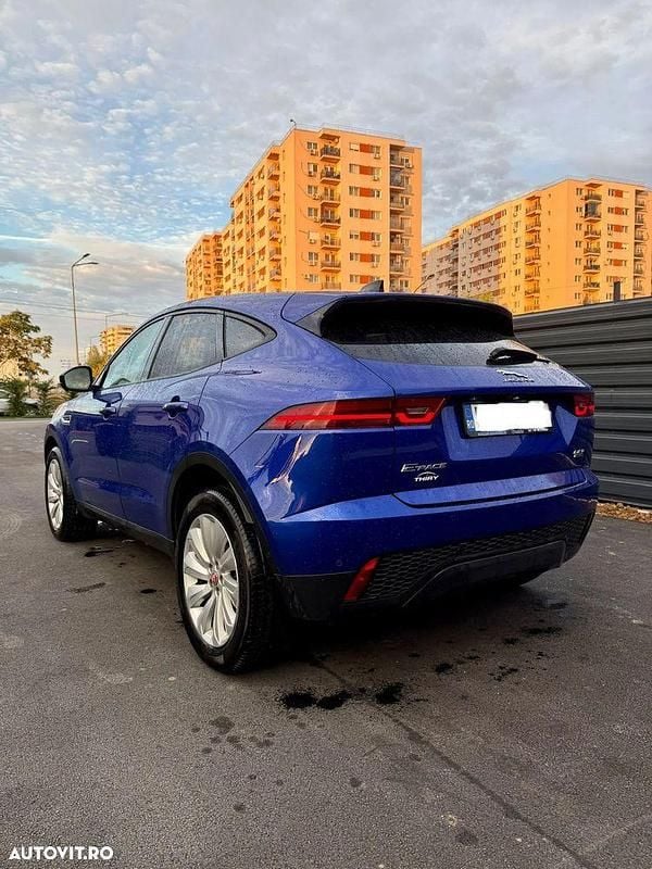 Second-hand Jaguar E-Pace R-Dynamic 180 CP (132 kW) 2019 Albastru SUV