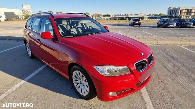 Second-hand BMW 320 177 CP (130 kW) 2009 Culoarerosu Break