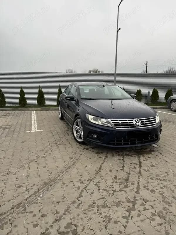 Second-hand VW Passat R-line 184 CP (135 kW) 2015 Berlinǎ