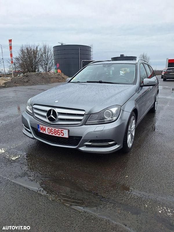 Culoaregri Second-hand 2013 Mercedes C250 Avantgarde Break | 8.300 EUR (Preț OK) - Imagine 1/4