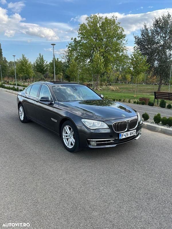 Culoaregri Utilizat 2013 BMW 740 Comfort Edition Berlinǎ | 13.700 EUR - Imagine 1/4