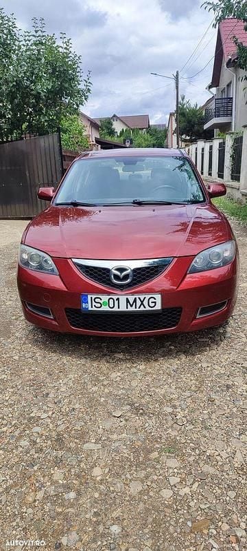 Rosu Utilizat 2008 Mazda 3 Hatchback | 3.100 EUR (Preț bun) - Imagine 1/4