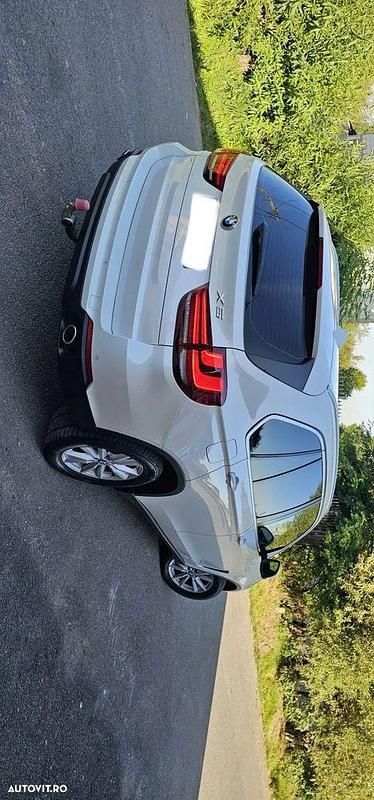 Second-hand BMW X5 258 CP (189 kW) 2013 Culoarealb SUV