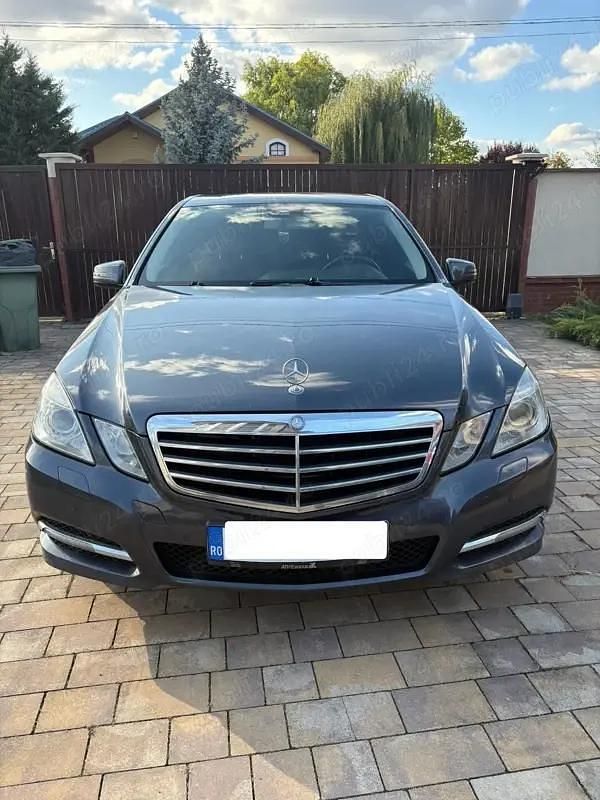 Second-hand Mercedes E350 268 CP (197 kW) 2012 Berlinǎ