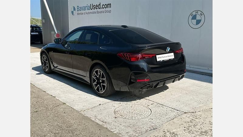 Second-hand BMW M440 M Sport 387 CP (284 kW) 2024 Negru sapphire metalizat Berlinǎ