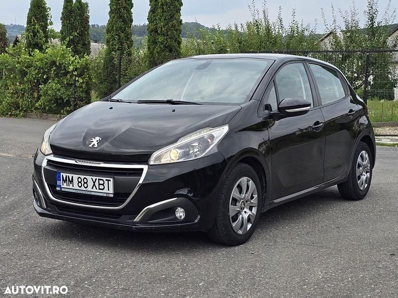 Culoarenegru Utilizat 2018 Peugeot 208 Hatchback | 4.650 EUR (Super Preț) - Imagine 1/4