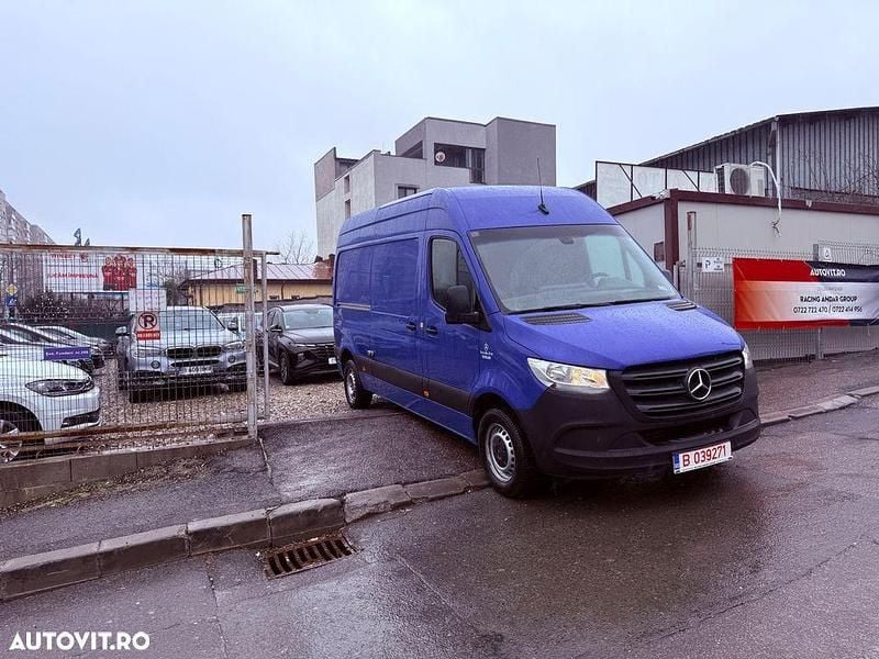 Second-hand Mercedes Sprinter 129 CP (94 kW) 2020 Culoarealbastru Van
