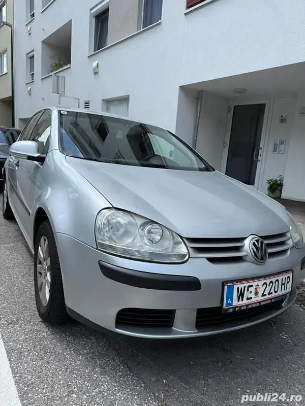 Argintiu Utilizat 2004 VW Golf V Berlinǎ | 1.999 EUR (Preț OK) - Imagine 1/4