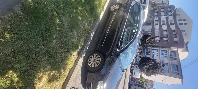 Utilizat 2006 VW Passat Break | 1.800 EUR (Preț bun) - Imagine 1/3