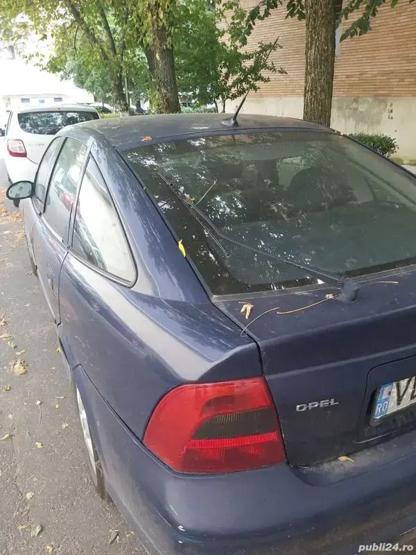 Utilizat 2001 Opel Vectra Berlinǎ | 2.000 EUR - Imagine 1/3