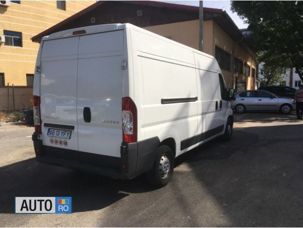 Second-hand Peugeot Boxer 131 CP (96 kW) 2014 Alb Van