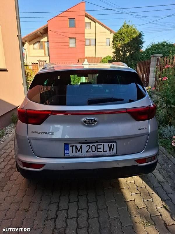 Culoaregri Utilizat 2018 Kia Sportage Style SUV | 16.000 EUR (Preț bun) - Imagine 1/4