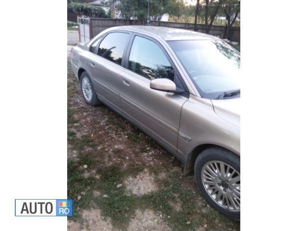 Second-hand Volvo S80 163 CP (119 kW) 2003 Argintiu Berlinǎ