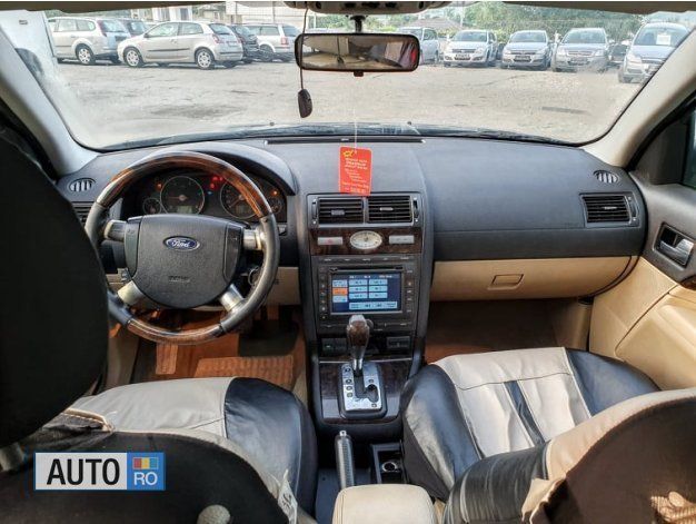 Second-hand Ford Mondeo Ghia 130 CP (95 kW) 2004 Negru Berlinǎ