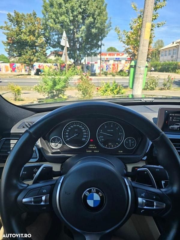 Second-hand BMW 320 Comfort Edition 190 CP (139 kW) 2018 Culoarenegru Berlinǎ