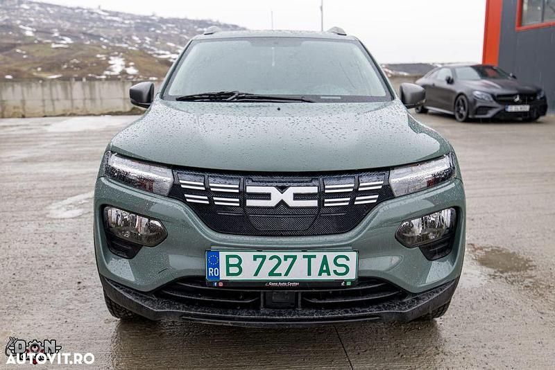 Second-hand Dacia Spring Expression 33 kW (45 CP) 2023 Culoareverde Hatchback