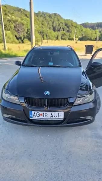 Utilizat 2006 BMW 320 Break | 2.200 EUR (Preț bun) - Imagine 1/4