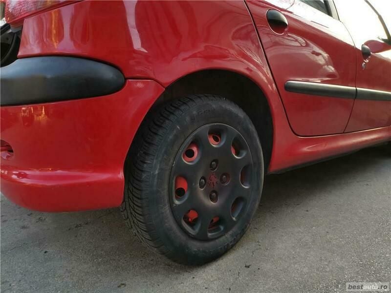 Second-hand Peugeot 206 75 CP (55 kW) 2006 Rosu Hatchback