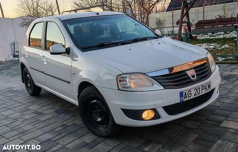 Second-hand Dacia Logan 75 CP (55 kW) 2009 Culoarealb Berlinǎ