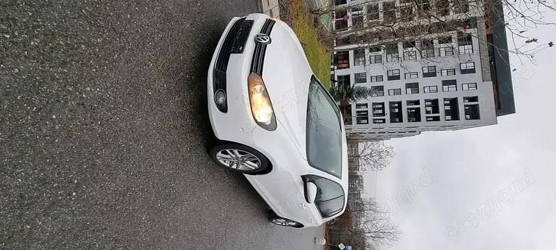 Utilizat 2009 VW Golf VI Highline Hatchback | 3.200 EUR (Super Preț) - Imagine 1/4