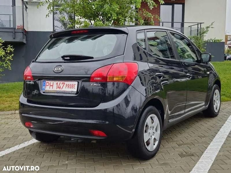 Second-hand Kia Venga 90 CP (66 kW) 2011 Culoarenegru Hatchback
