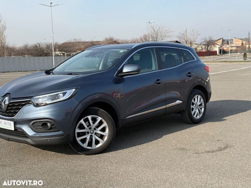 Gri Utilizat 2021 Renault Kadjar LIMITED SUV | 14.994 EUR (Preț OK) - Imagine 1/4