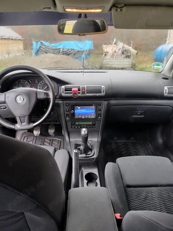 Second-hand Skoda Superb 140 CP (102 kW) 2008 Bej Berlinǎ