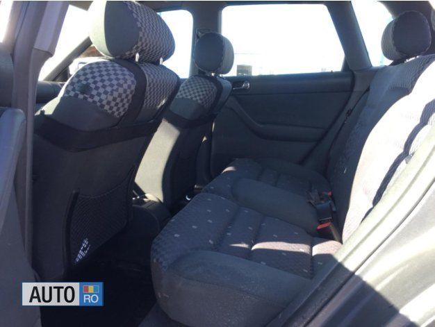 Second-hand Audi A3 90 CP (66 kW) 2000 Gri Hatchback