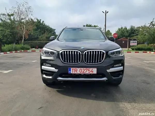 Maro Utilizat 2018 BMW X3 SUV | 23.000 EUR (Super Preț) - Imagine 1/4