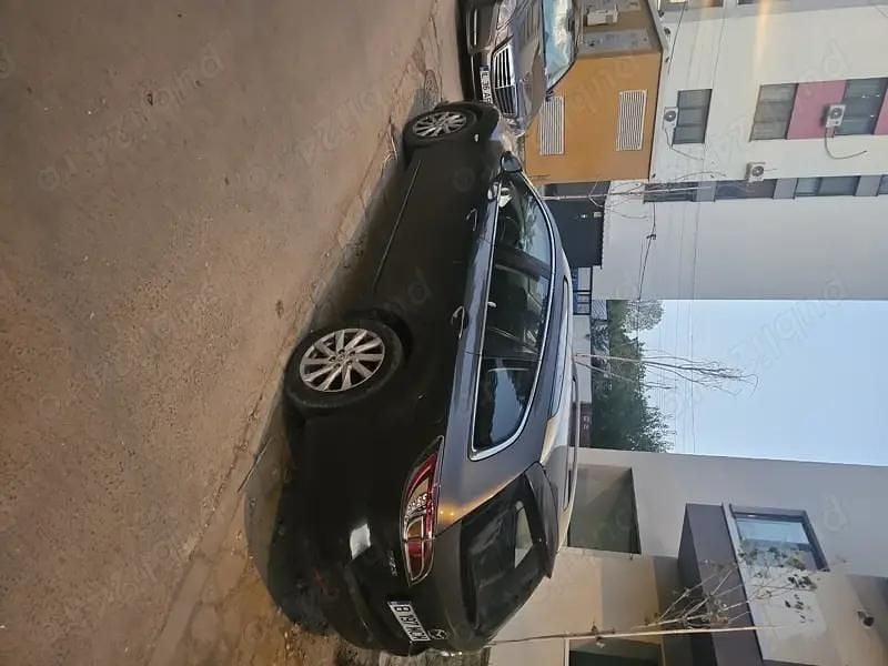 Utilizat 2010 Mazda 6 Hatchback | 4.000 EUR - Imagine 1/4