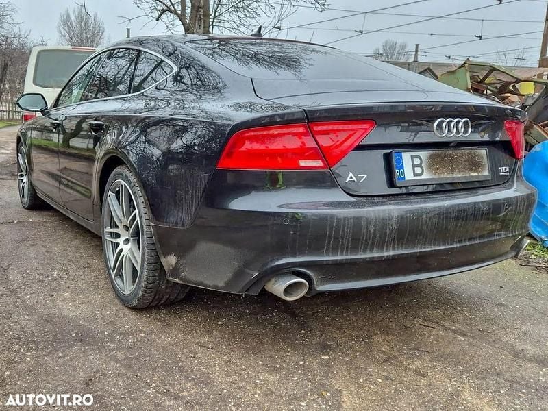 Second-hand Audi A7 Sport 190 CP (139 kW) 2012 Culoarenegru Hatchback