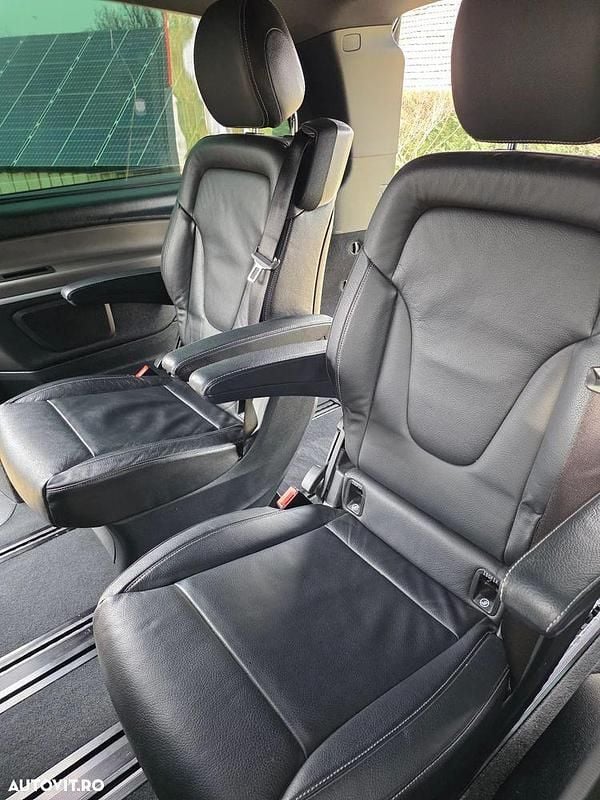 Second-hand Mercedes V250 Avantgarde Edition 190 CP (139 kW) 2017 Culoaregri Monovolum