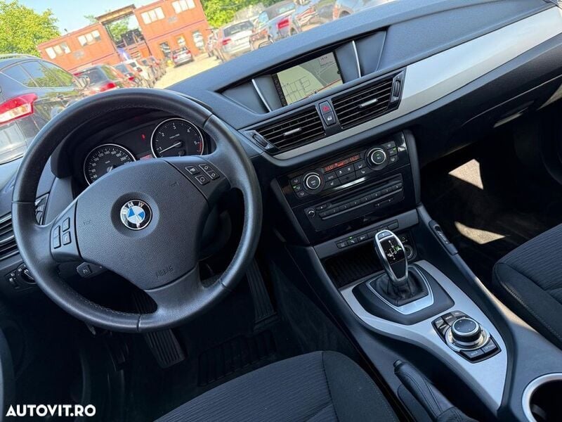 Gri Utilizat 2013 BMW X1 SUV | 8.999 EUR (Super Preț) - Imagine 1/4