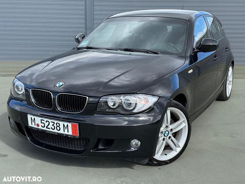 Culoarenegru Second-hand 2009 BMW 118 Shadowline Hatchback | 4.499 EUR (Preț OK) - Imagine 1/4