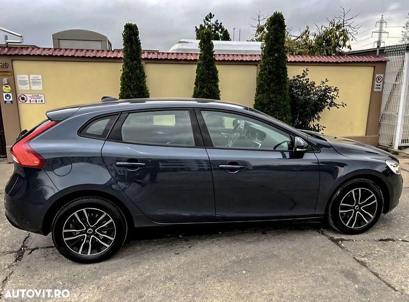 Second-hand Volvo V40 Ocean Race 120 CP (88 kW) 2017 Culoaregri Hatchback