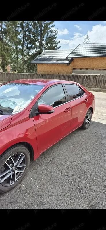 Second-hand Toyota Corolla 90 CP (66 kW) 2015 Berlinǎ