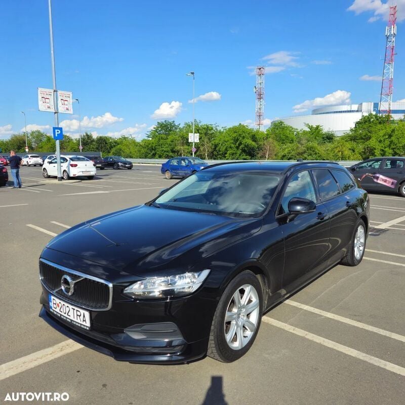 Negru Utilizat 2017 Volvo V90 Momentum Break | 12.000 EUR - Imagine 1/4