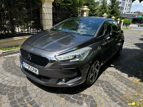 Utilizat 2017 DS Automobiles DS5 Hatchback | 13.800 EUR - Imagine 1/4