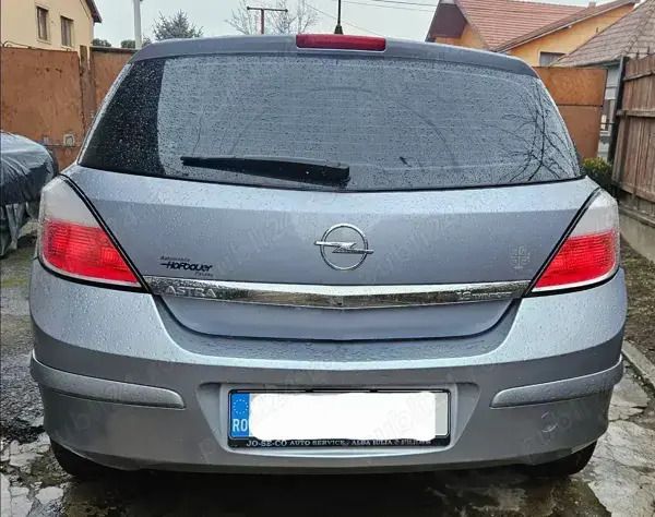Utilizat 2005 Opel Astra Hatchback | 1.250 EUR (Preț bun) - Imagine 1/4