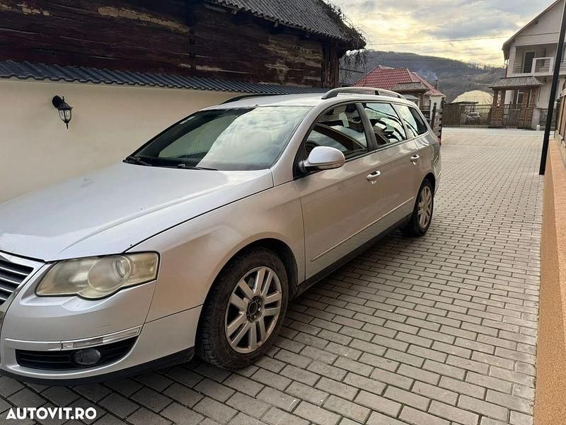 Second-hand VW Passat 140 CP (102 kW) 2005 Culoaregri Break