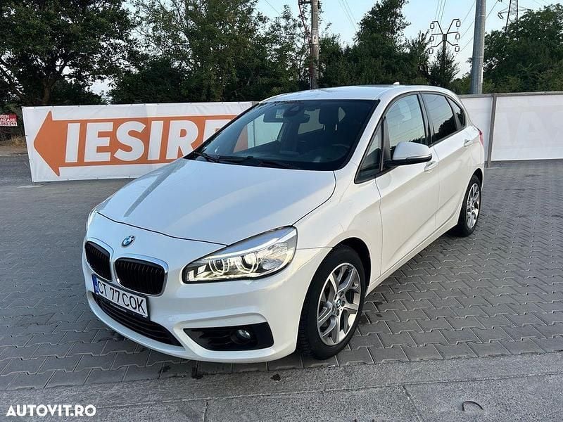 Culoarealb Utilizat 2015 BMW 220 Sport Line Berlinǎ | 9.990 EUR - Imagine 1/4