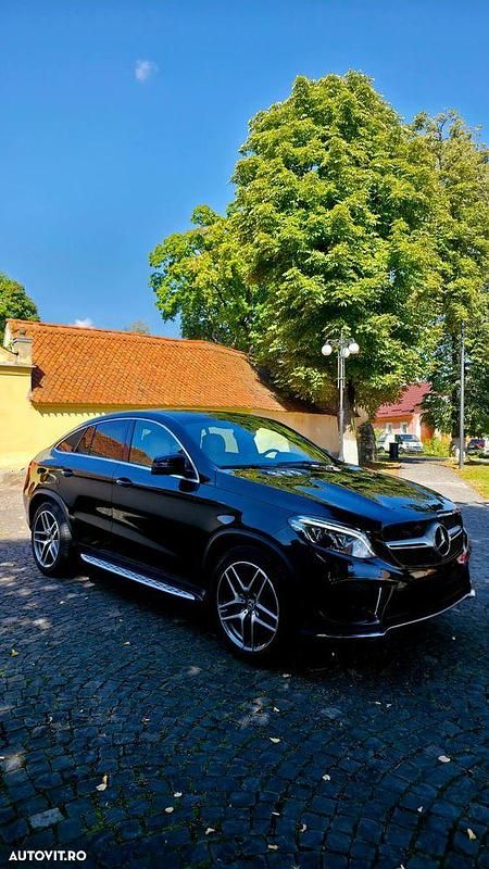Culoarenegru Utilizat 2017 Mercedes GLE350 Coupe | 32.900 EUR (Preț OK) - Imagine 1/4