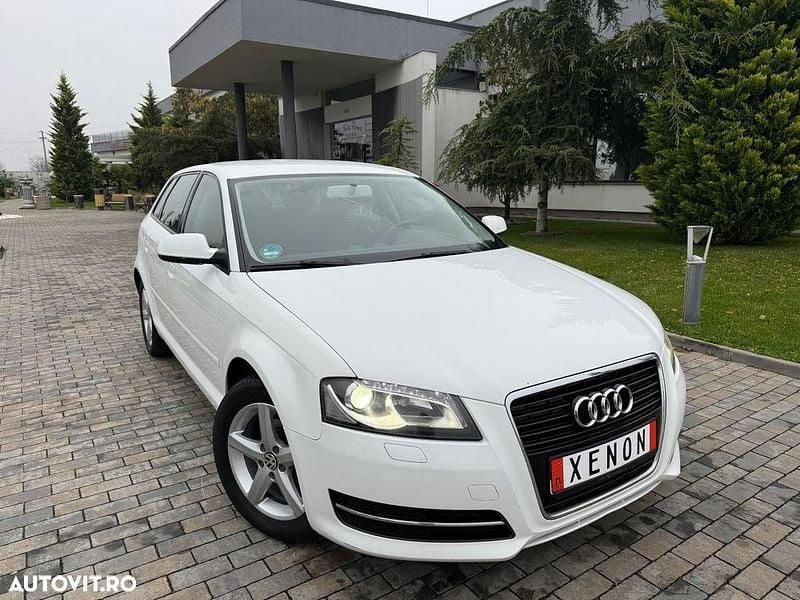 Culoarealb Utilizat 2012 Audi A3 Attraction Hatchback | 5.590 EUR (Super Preț) - Imagine 1/4