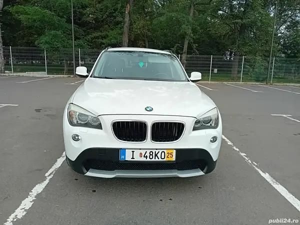 Alb Utilizat 2011 BMW X1 SUV | 6.650 EUR (Preț OK) - Imagine 1/4