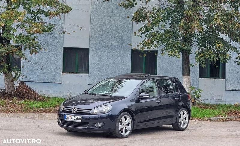 Culoarenegru Utilizat 2012 VW Golf VII Style Hatchback | 6.390 EUR (Preț bun) - Imagine 1/4