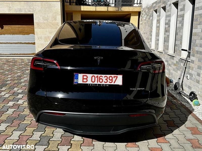Second-hand Tesla Model Y Performance 339 kW (462 CP) 2023 Culoarenegru SUV