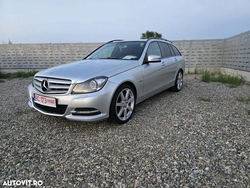Gri Utilizat 2013 Mercedes C200 Break | 6.700 EUR (Preț bun) - Imagine 1/4